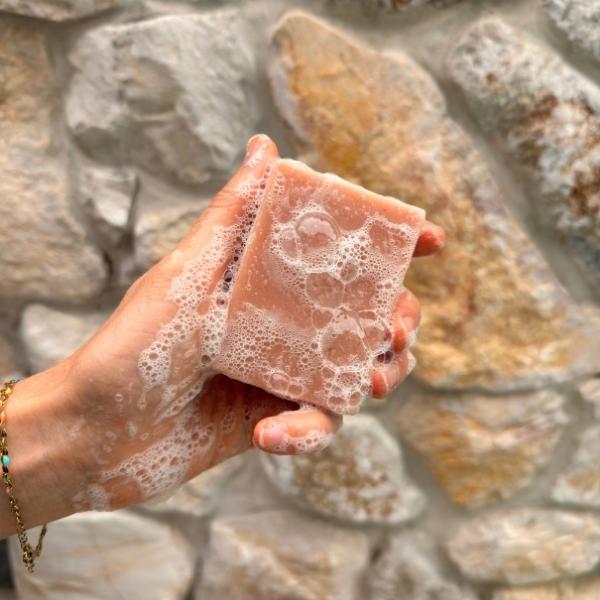 Bar Soap vs Liquid Soap: How You Can Improve Your Eco Footprint