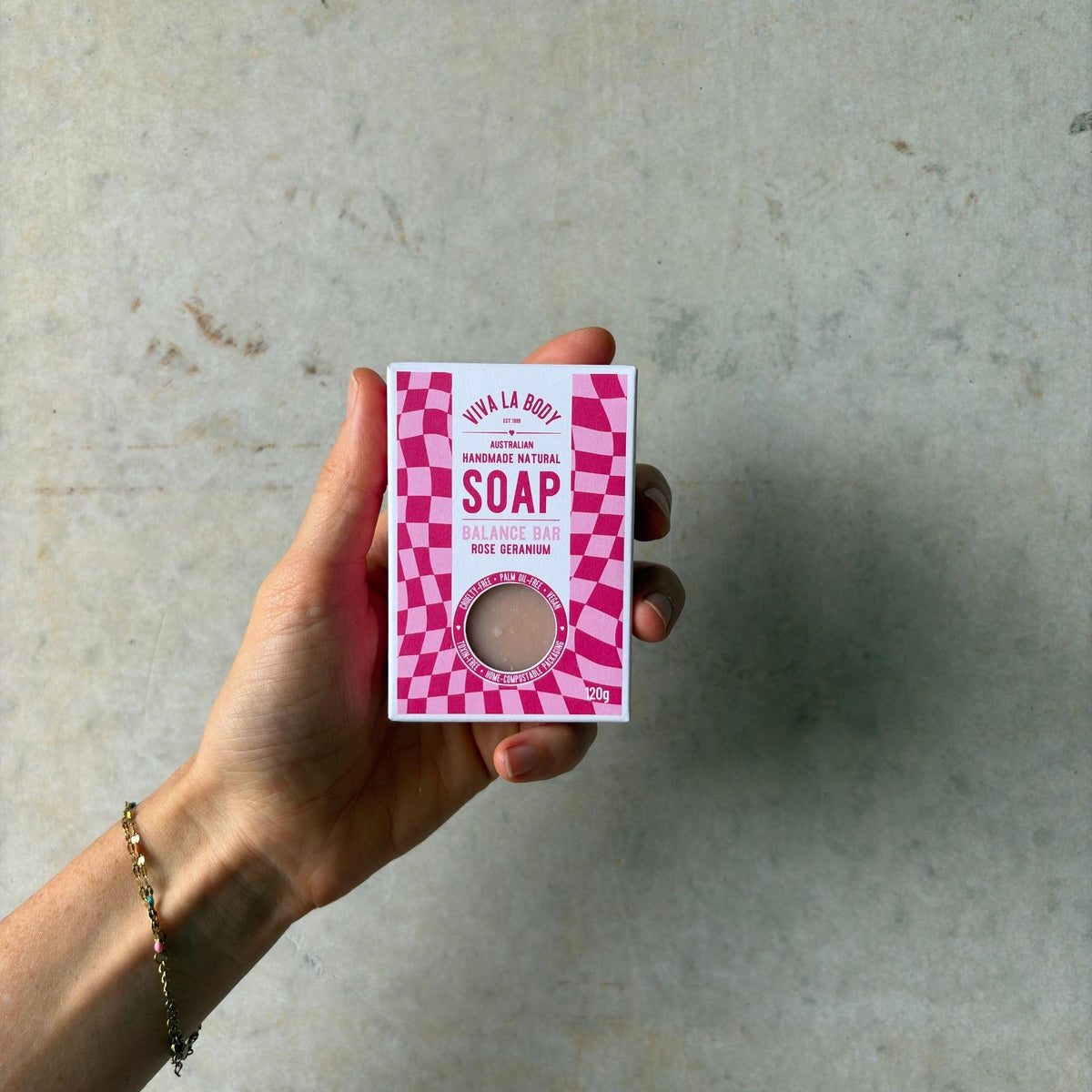 viva-la-body-australia-natural-soap_balance-hand