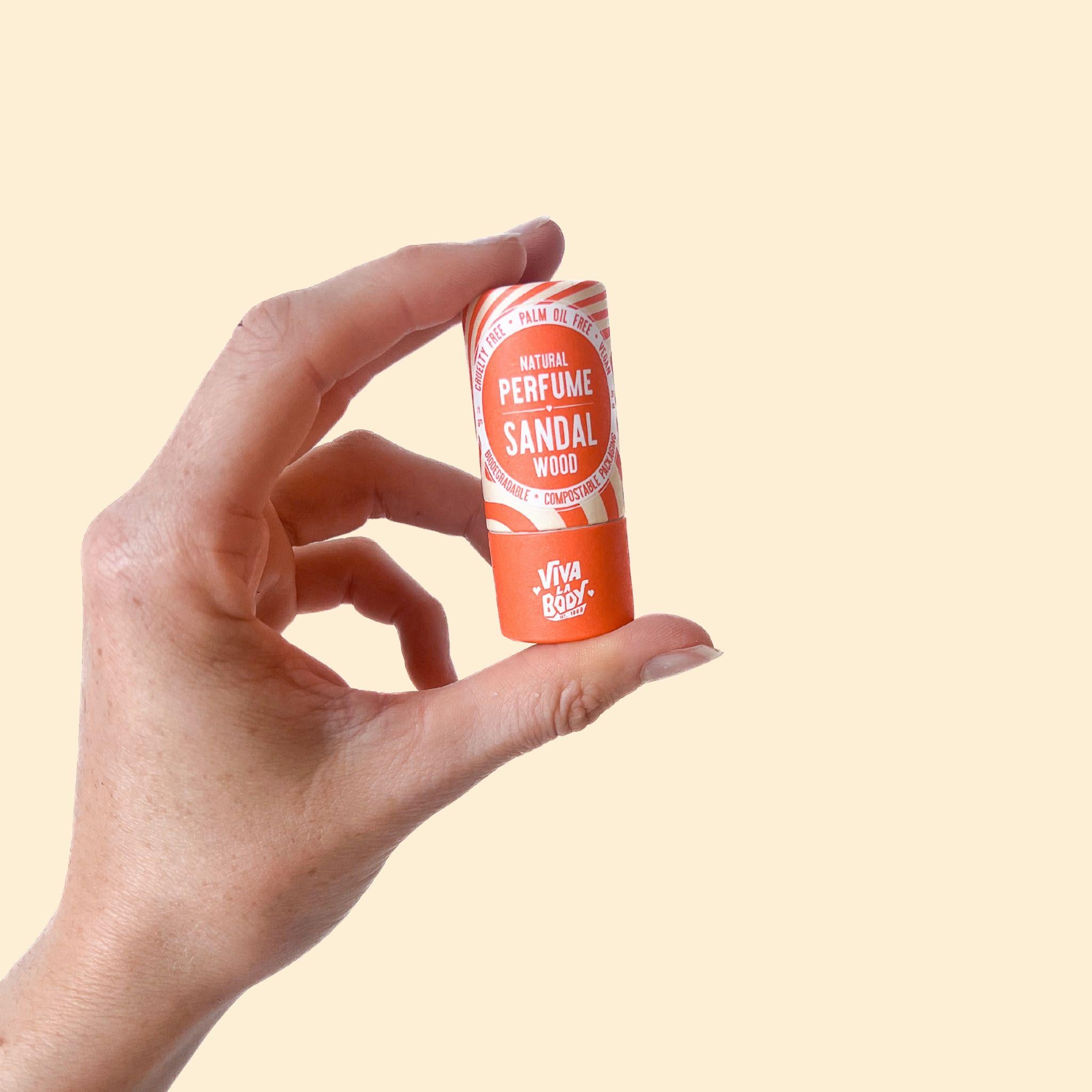 viva-la-body-australia-perfume-sandalwood_hand-sand